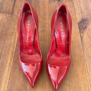 Red patent Cascadei heels